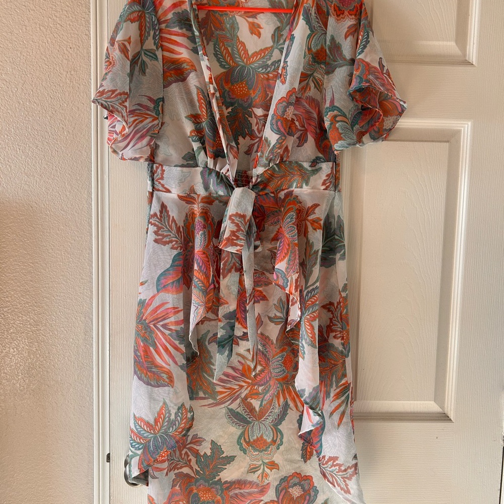 Women Floral Wrap Dress/ kimono size medium